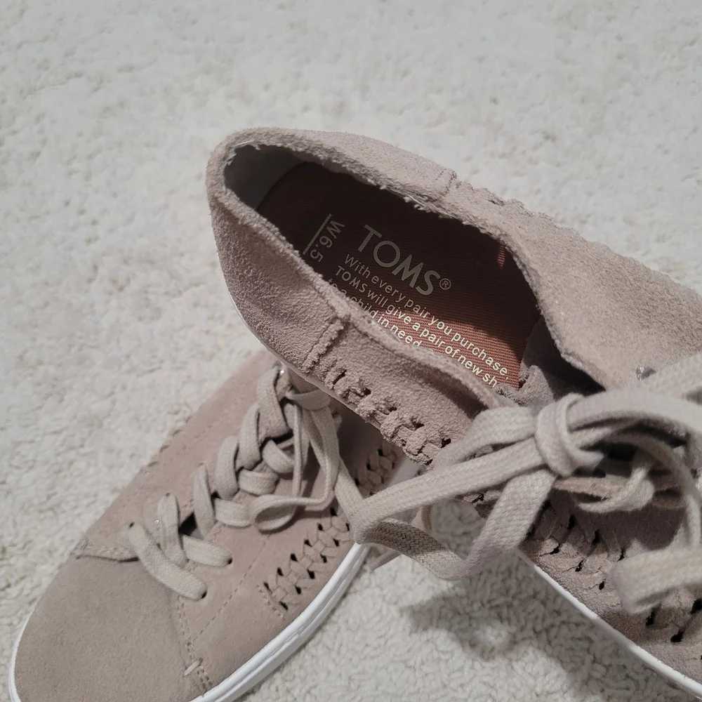 Toms Tan Sneakers Suede Low-Top Casual Size 6.5 - Picture 6 of 8